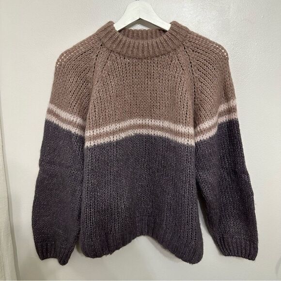 XiRENA Snowbird Stripe Sweater - Picture 4 of 8